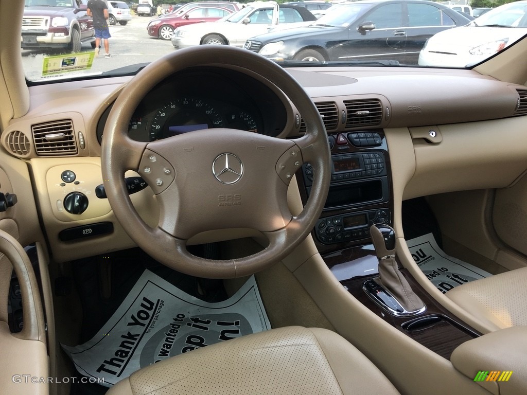 2004 C 320 4Matic Sedan - Alabaster White / Charcoal photo #10