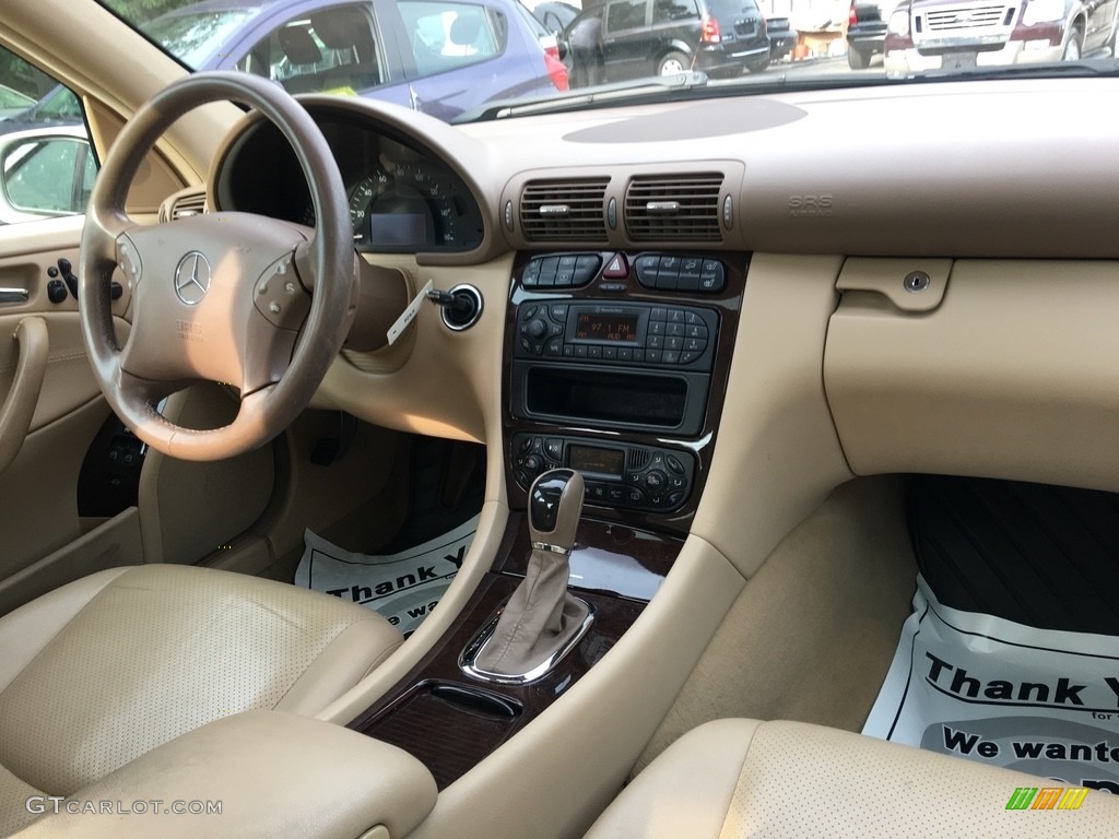2004 C 320 4Matic Sedan - Alabaster White / Charcoal photo #13