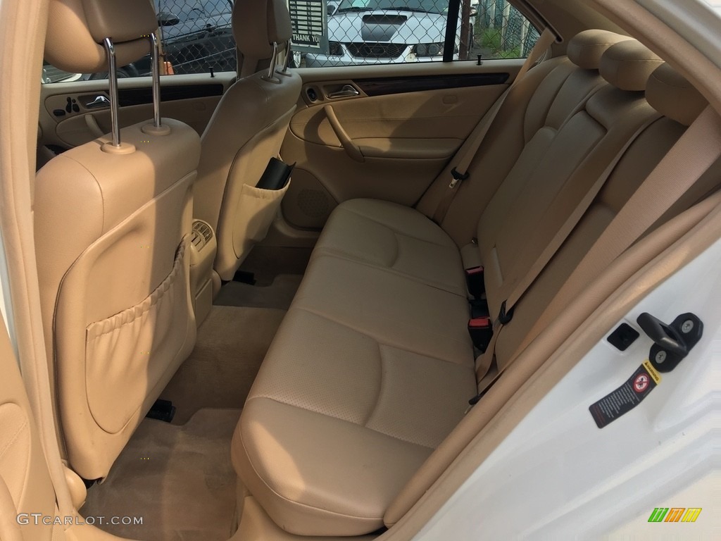 2004 C 320 4Matic Sedan - Alabaster White / Charcoal photo #18