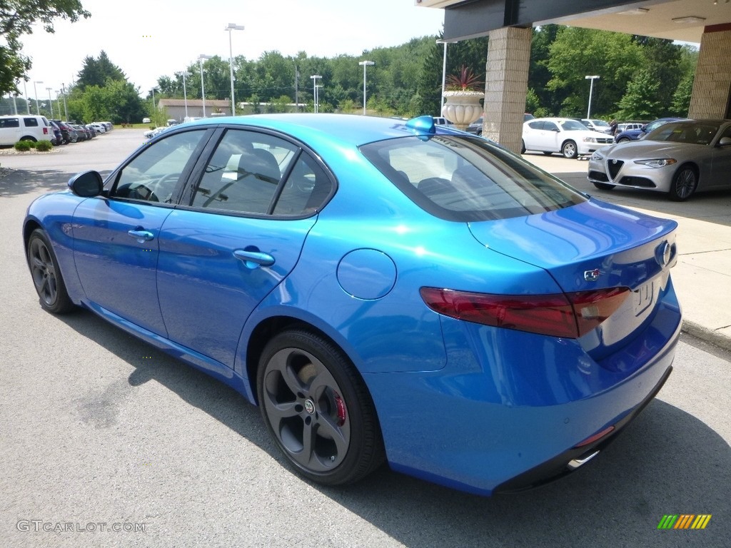 2017 Giulia AWD - Misano Blue Metallic / Black photo #4