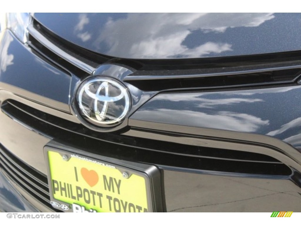 2017 Corolla LE - Black Sand Pearl / 50th Anniversary Black/Black Cherry Stitching photo #4