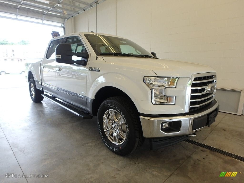 2017 F150 XLT SuperCrew 4x4 - Oxford White / Earth Gray photo #1