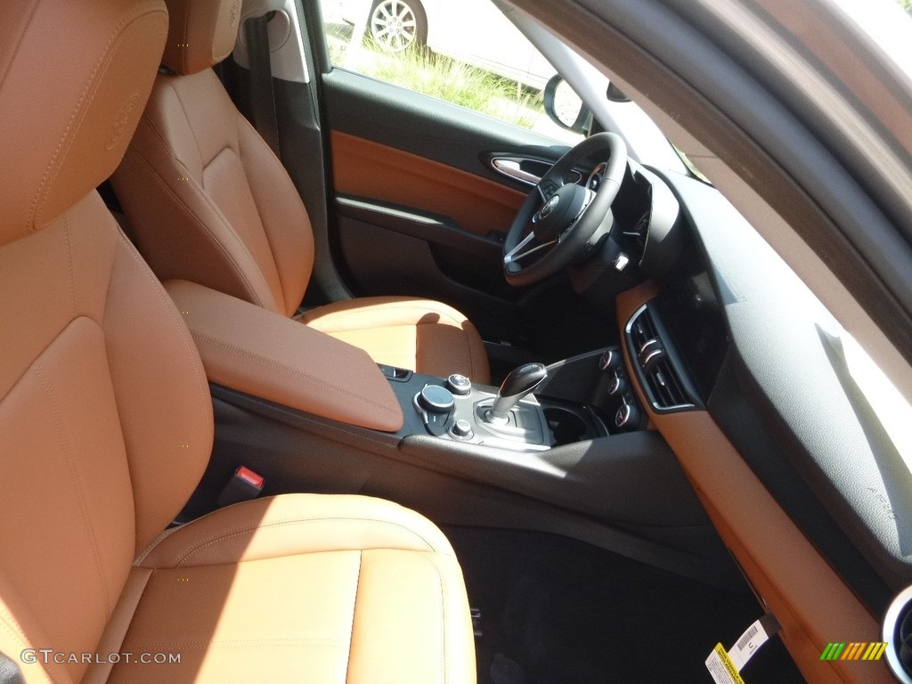 Tan Interior 2017 Alfa Romeo Giulia AWD Photo #121747528