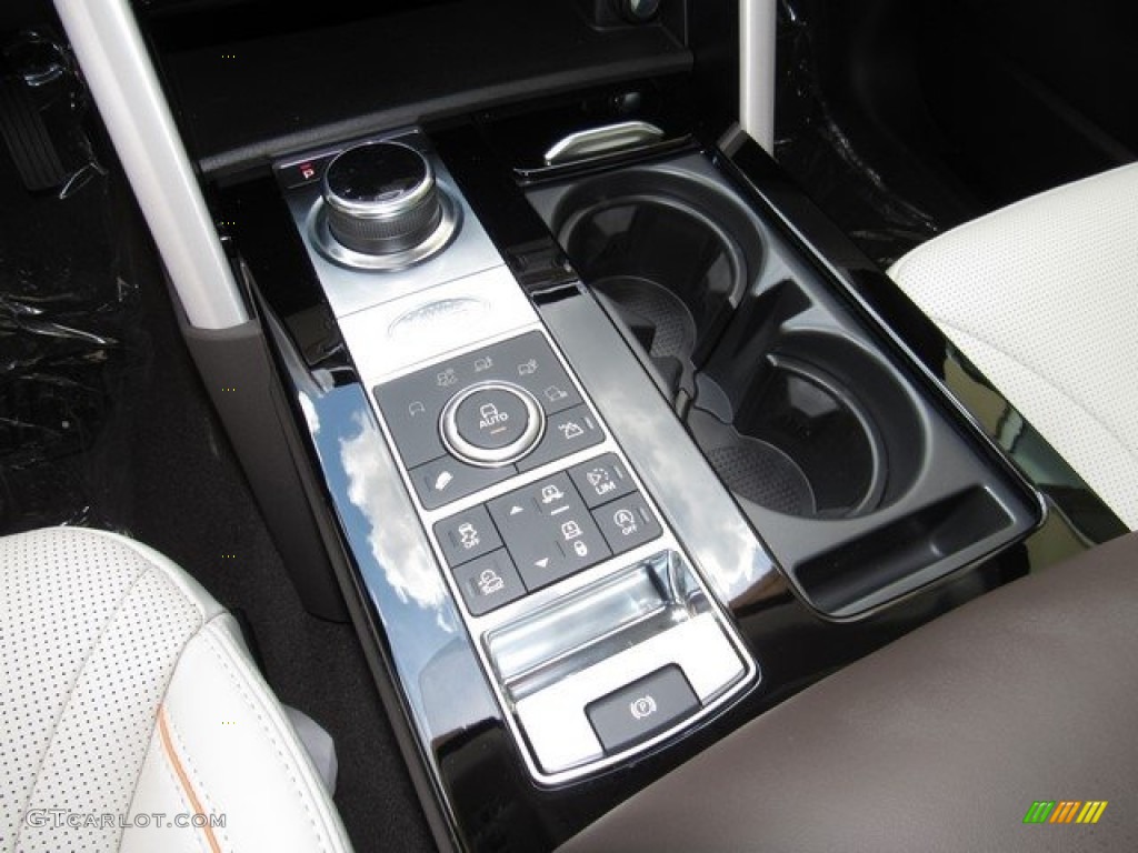 2017 Land Rover Discovery HSE Luxury Controls Photo #121748122