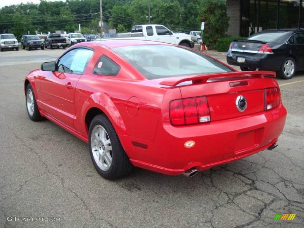 2007 Mustang GT Premium Coupe - Torch Red / Light Graphite photo #2