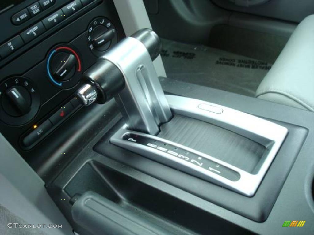 2007 Mustang GT Premium Coupe - Torch Red / Light Graphite photo #17