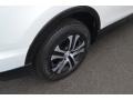 Super White - RAV4 LE Photo No. 9