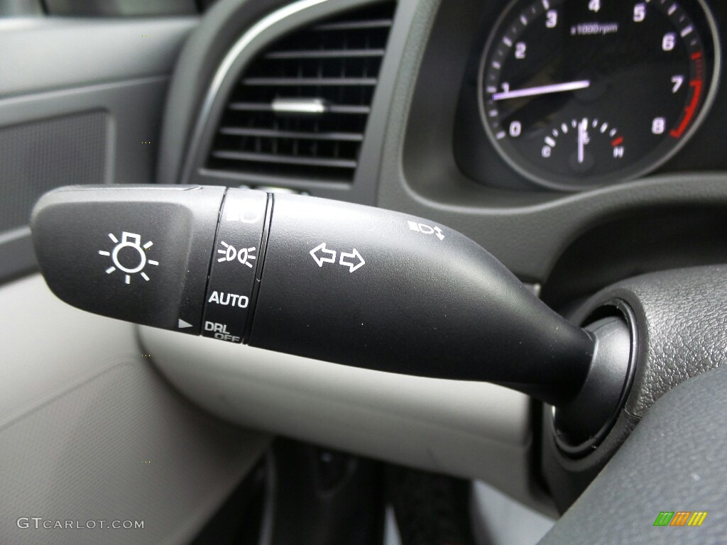 2018 Hyundai Elantra Value Edition Controls Photo #121752905