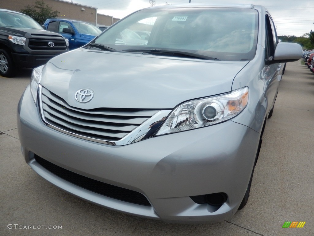 2017 Sienna LE - Silver Sky Metallic / Ash photo #1