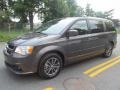Granite - Grand Caravan SXT Photo No. 2