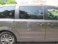Granite - Grand Caravan SXT Photo No. 17