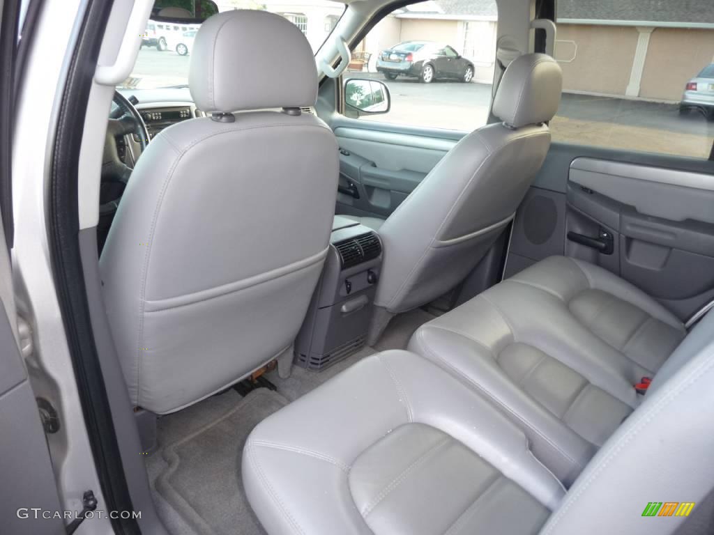 2004 Explorer XLT 4x4 - Silver Birch Metallic / Graphite photo #24