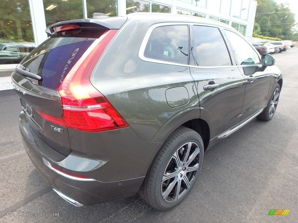 2018 XC60 T6 AWD Inscription - Pine Gray Metallic / Blonde photo #2