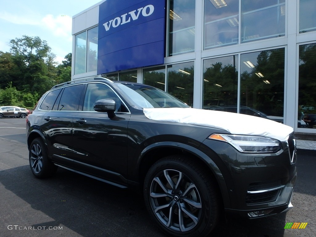 Pine Grey Metallic Volvo XC90