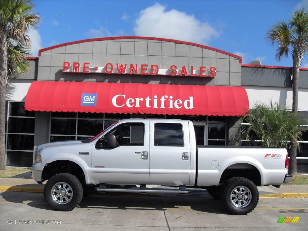 Silver Metallic Ford F250 Super Duty