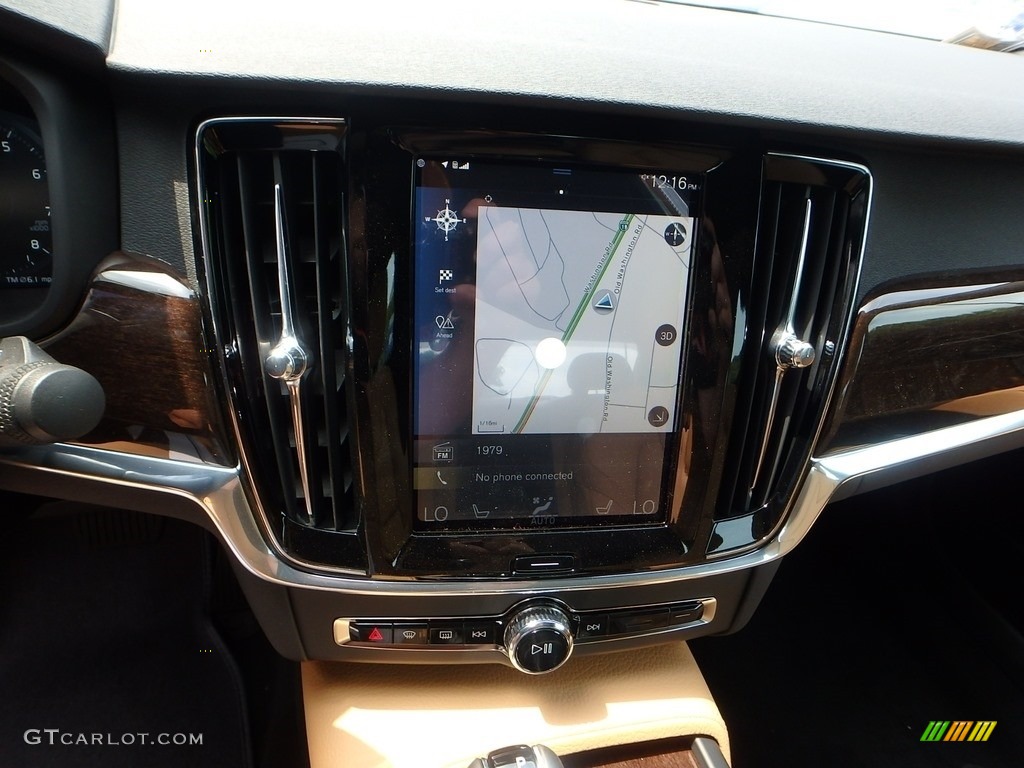 2018 Volvo S90 T6 AWD Controls Photo #121772276