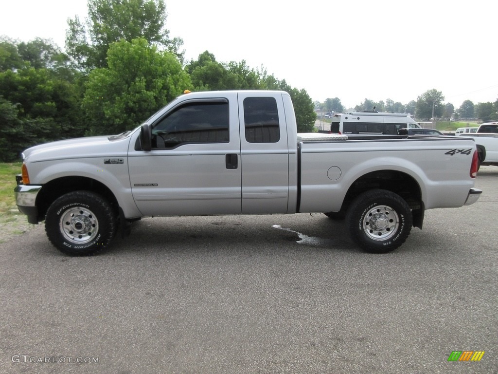 2001 F250 Super Duty XLT SuperCab 4x4 - Silver Metallic / Medium Graphite photo #3