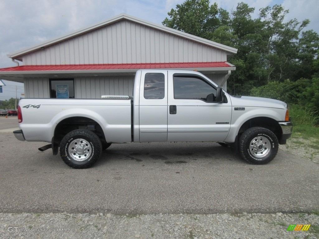 2001 F250 Super Duty XLT SuperCab 4x4 - Silver Metallic / Medium Graphite photo #4