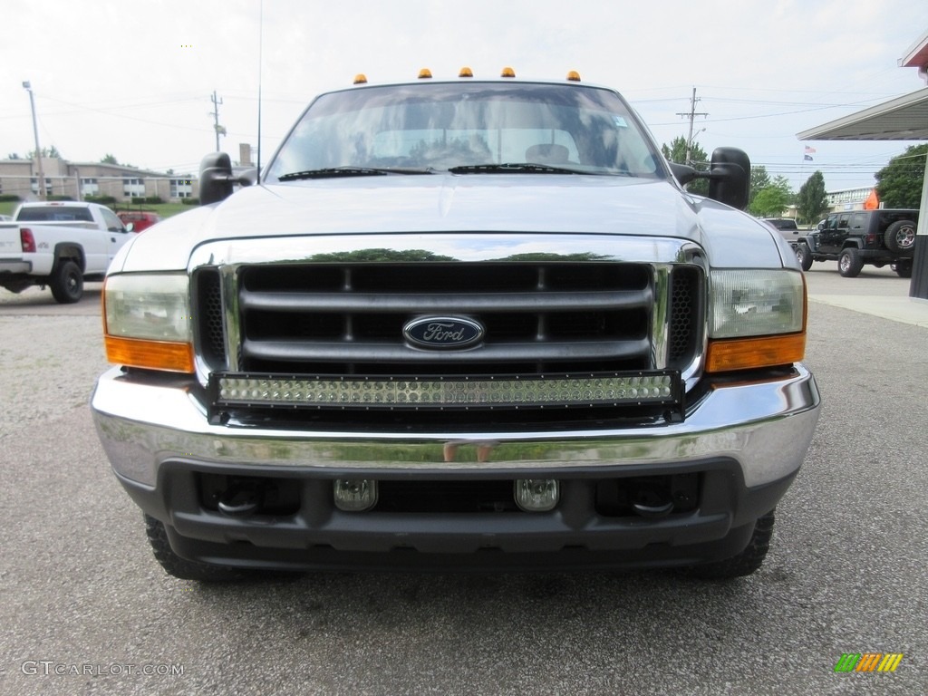 2001 F250 Super Duty XLT SuperCab 4x4 - Silver Metallic / Medium Graphite photo #5