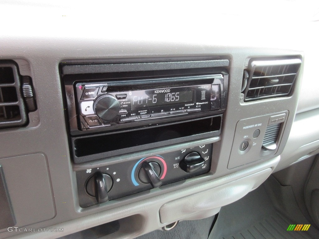 2001 F250 Super Duty XLT SuperCab 4x4 - Silver Metallic / Medium Graphite photo #35