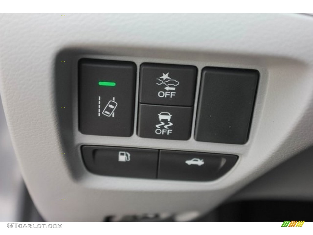 2018 Acura TLX V6 Technology Sedan Controls Photo #121784196