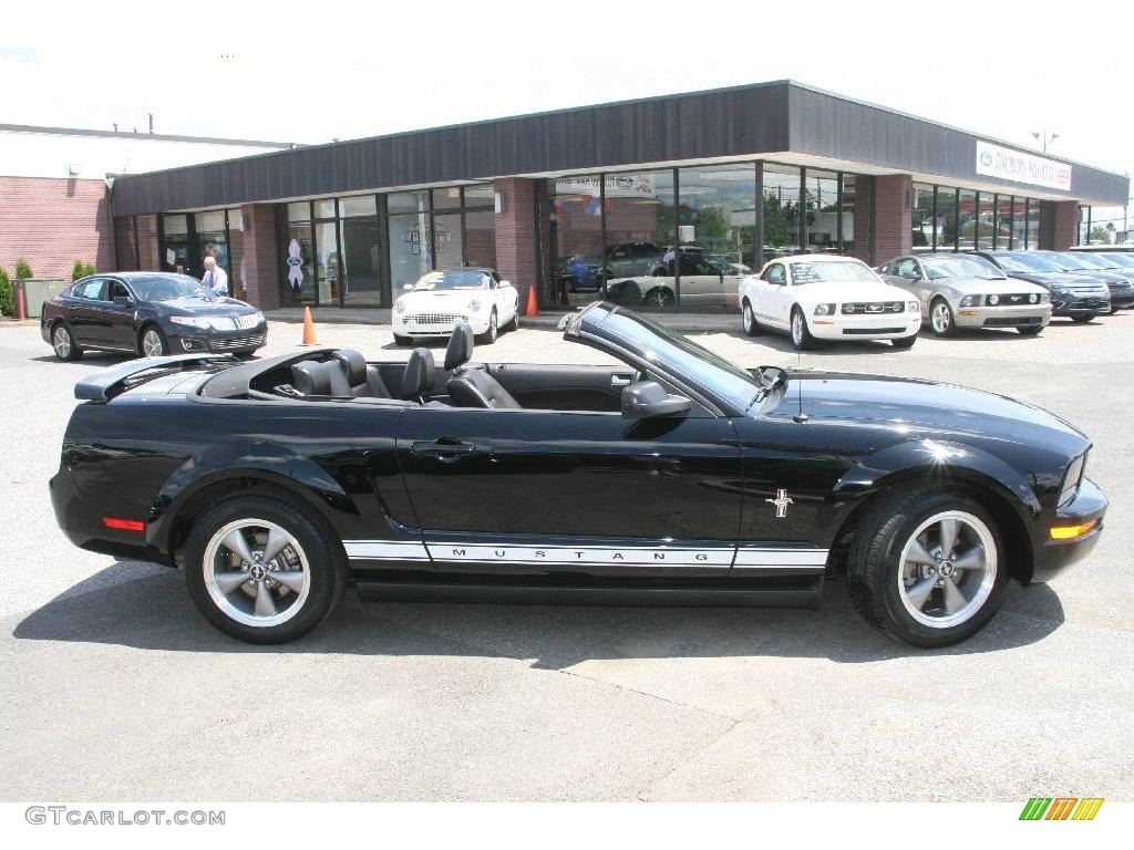 2006 Mustang V6 Premium Convertible - Black / Black photo #11