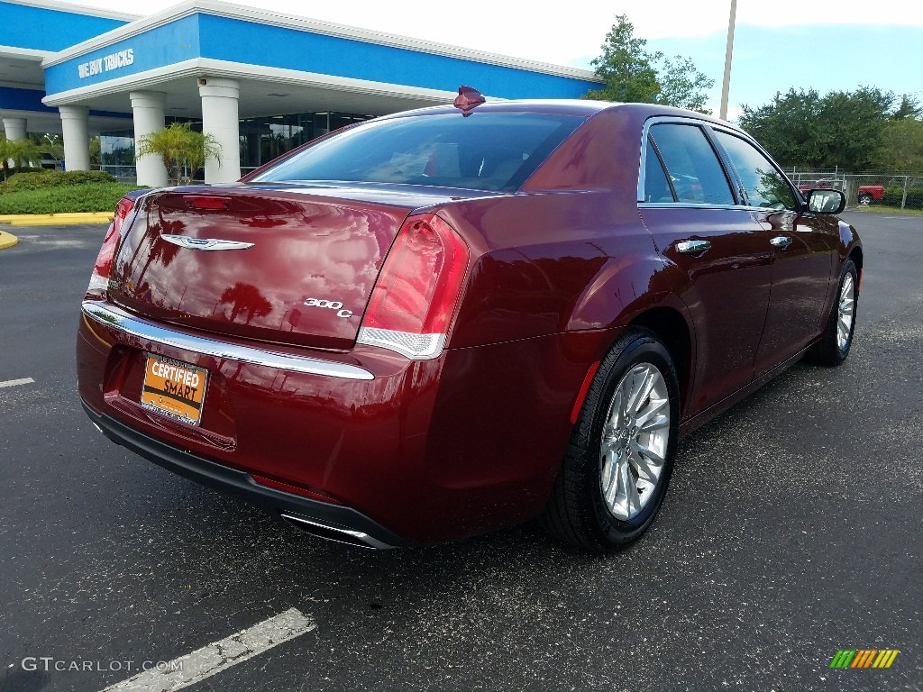 2017 300 C - Velvet Red / Black photo #5