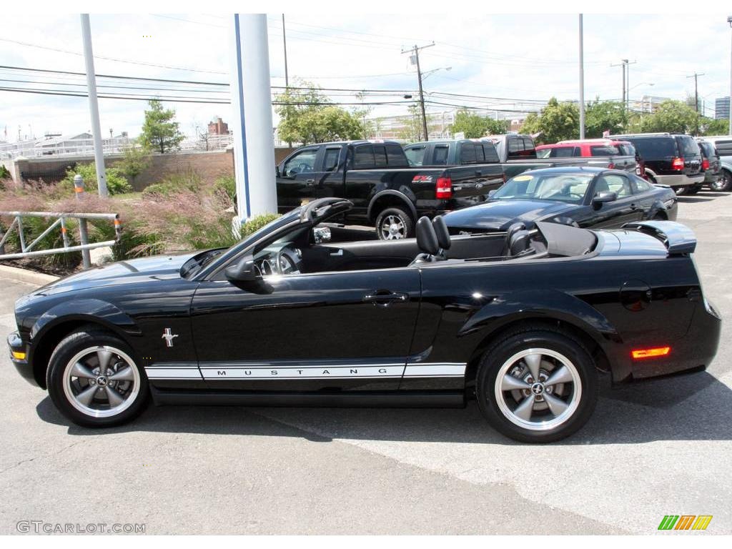 2006 Mustang V6 Premium Convertible - Black / Black photo #18