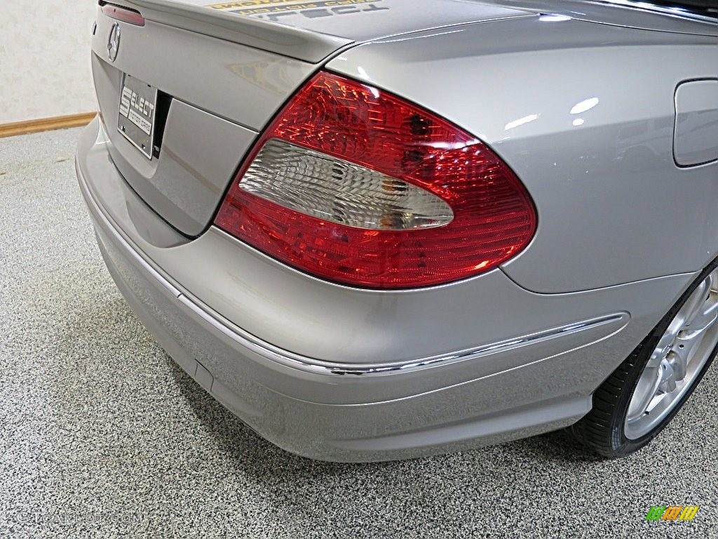 2009 CLK 550 Cabriolet - Pewter Metallic / Black/Cappuccino photo #9