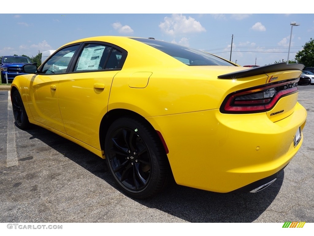 2017 Charger SE - Yellow Jacket / Black photo #2