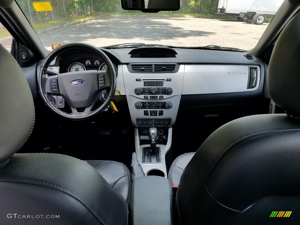 2010 Focus SEL Sedan - Ebony Black / Charcoal Black photo #17