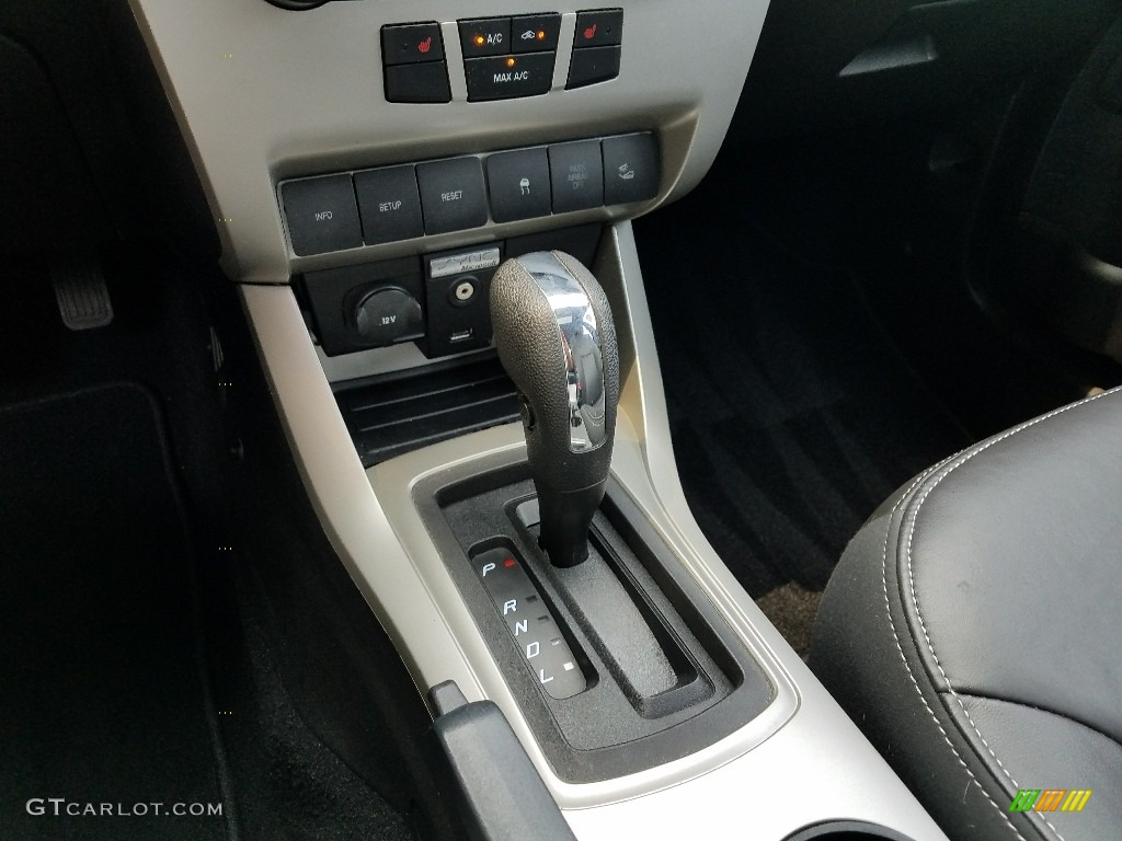 2010 Focus SEL Sedan - Ebony Black / Charcoal Black photo #22