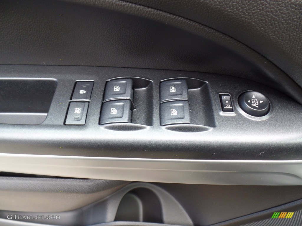 2017 Chevrolet Colorado ZR2 Crew Cab 4x4 Controls Photo #121793592