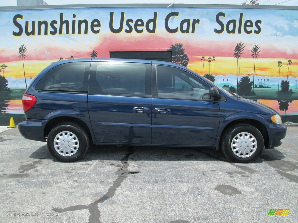 2002 Caravan SE - Patriot Blue Pearl / Sandstone photo #2