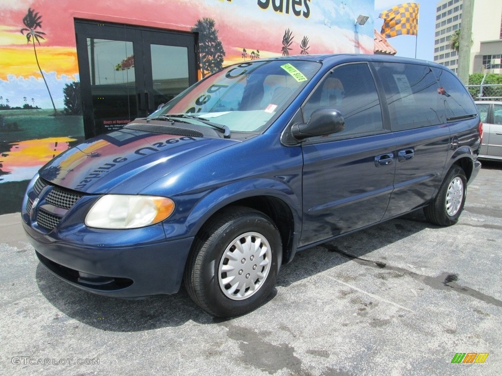 2002 Caravan SE - Patriot Blue Pearl / Sandstone photo #4