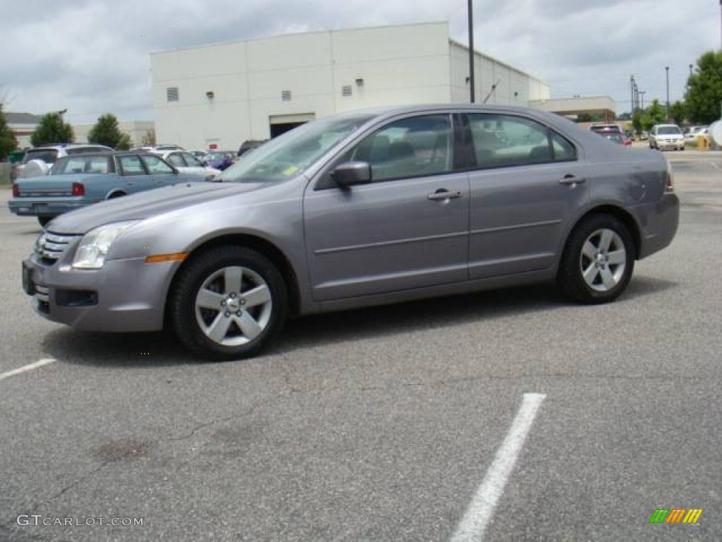 2007 Fusion SE V6 - Tungsten Grey Metallic / Camel photo #2