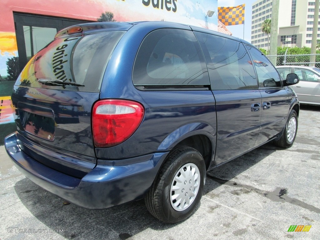 2002 Caravan SE - Patriot Blue Pearl / Sandstone photo #7