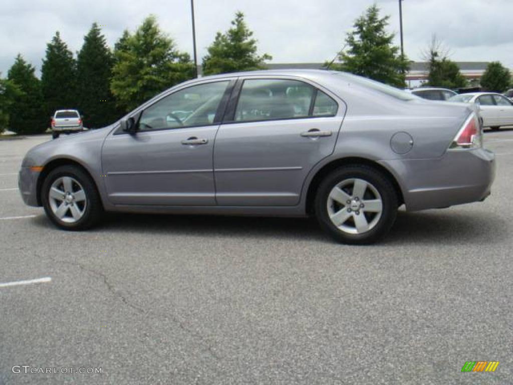 2007 Fusion SE V6 - Tungsten Grey Metallic / Camel photo #3