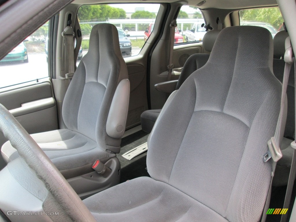 2002 Caravan SE - Patriot Blue Pearl / Sandstone photo #12