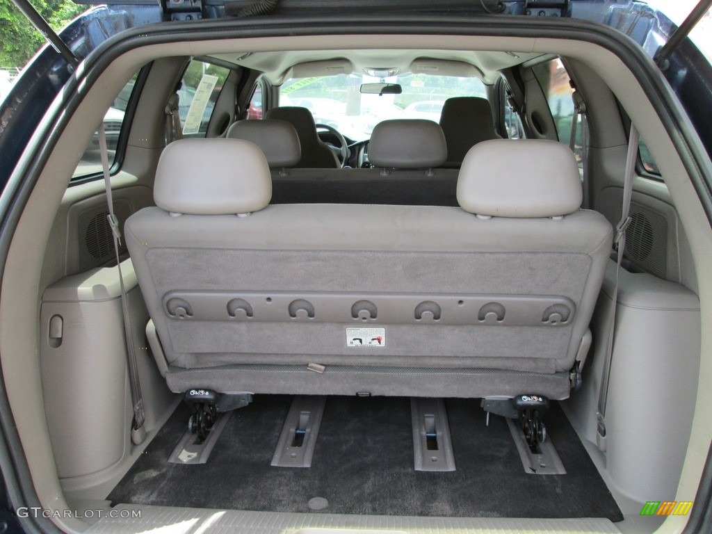 2002 Caravan SE - Patriot Blue Pearl / Sandstone photo #22