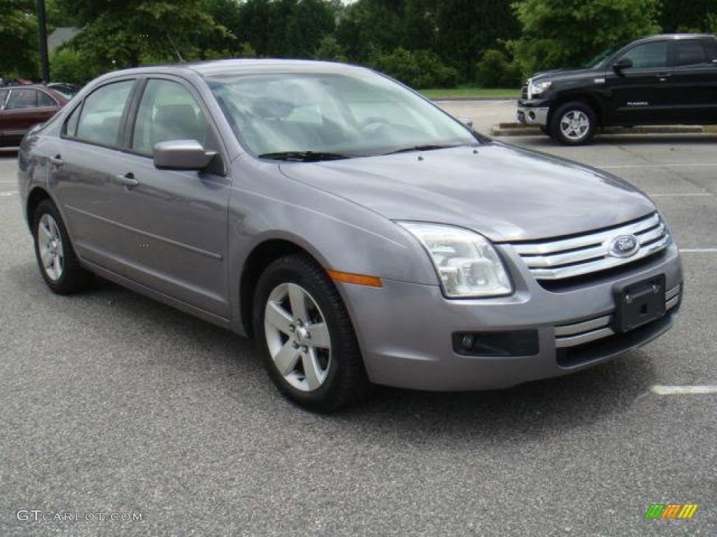 2007 Fusion SE V6 - Tungsten Grey Metallic / Camel photo #6