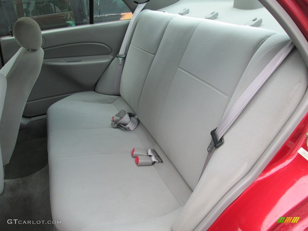 2002 Escort SE Sedan - Bright Red / Medium Graphite photo #14