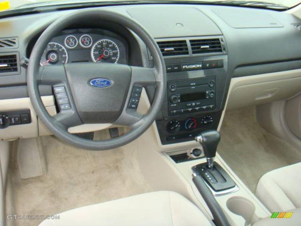 2007 Fusion SE V6 - Tungsten Grey Metallic / Camel photo #10