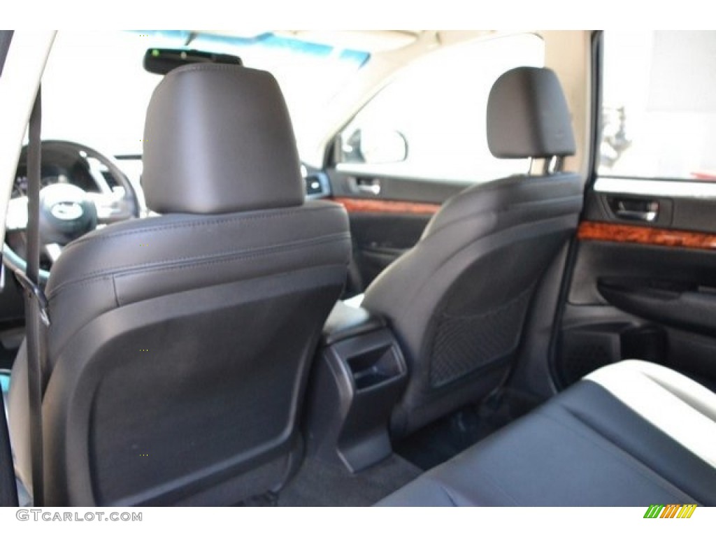 2011 Outback 3.6R Limited Wagon - Graphite Gray Metallic / Off Black photo #19