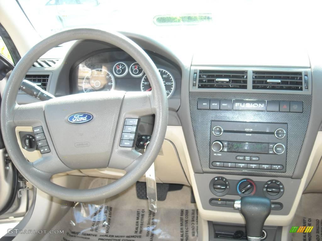 2008 Fusion SE V6 - Dune Pearl Metallic / Camel photo #6