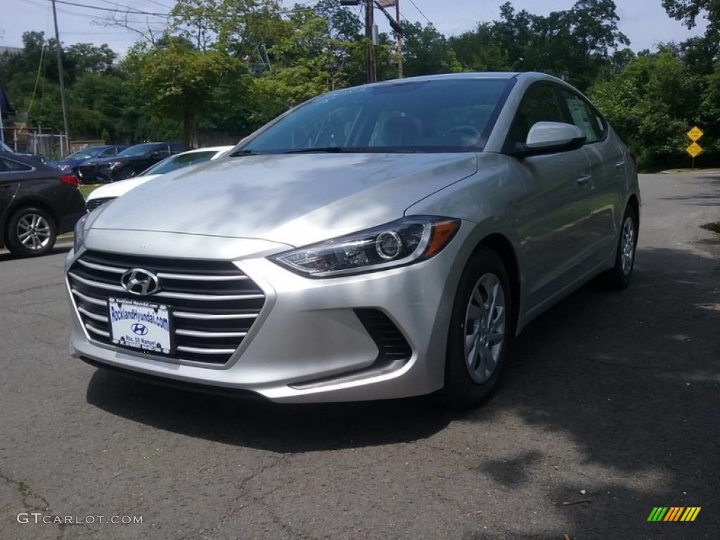 2018 Elantra SE - Symphony Silver / Gray photo #1