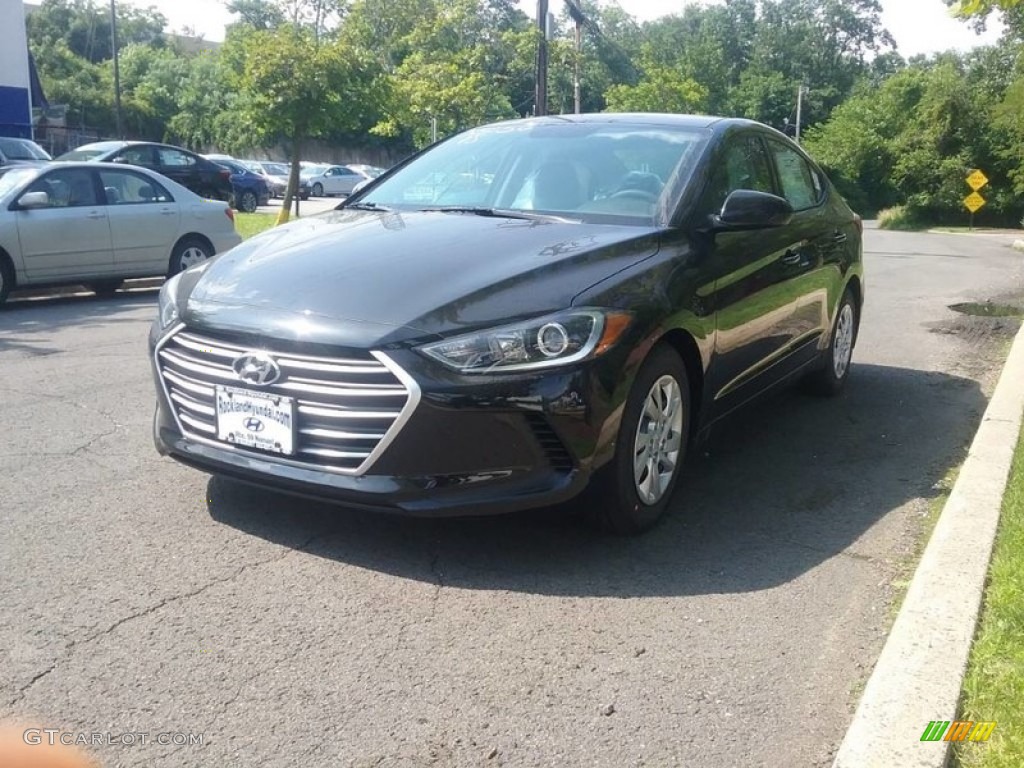 2018 Phantom Black Hyundai Elantra Se 121801995 Gtcarlot