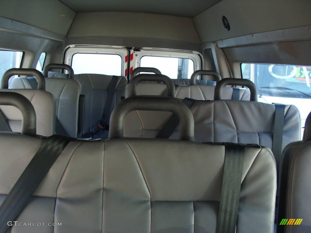 2009 E Series Van E350 Super Duty XL Extended Passenger - Oxford White / Medium Flint photo #22