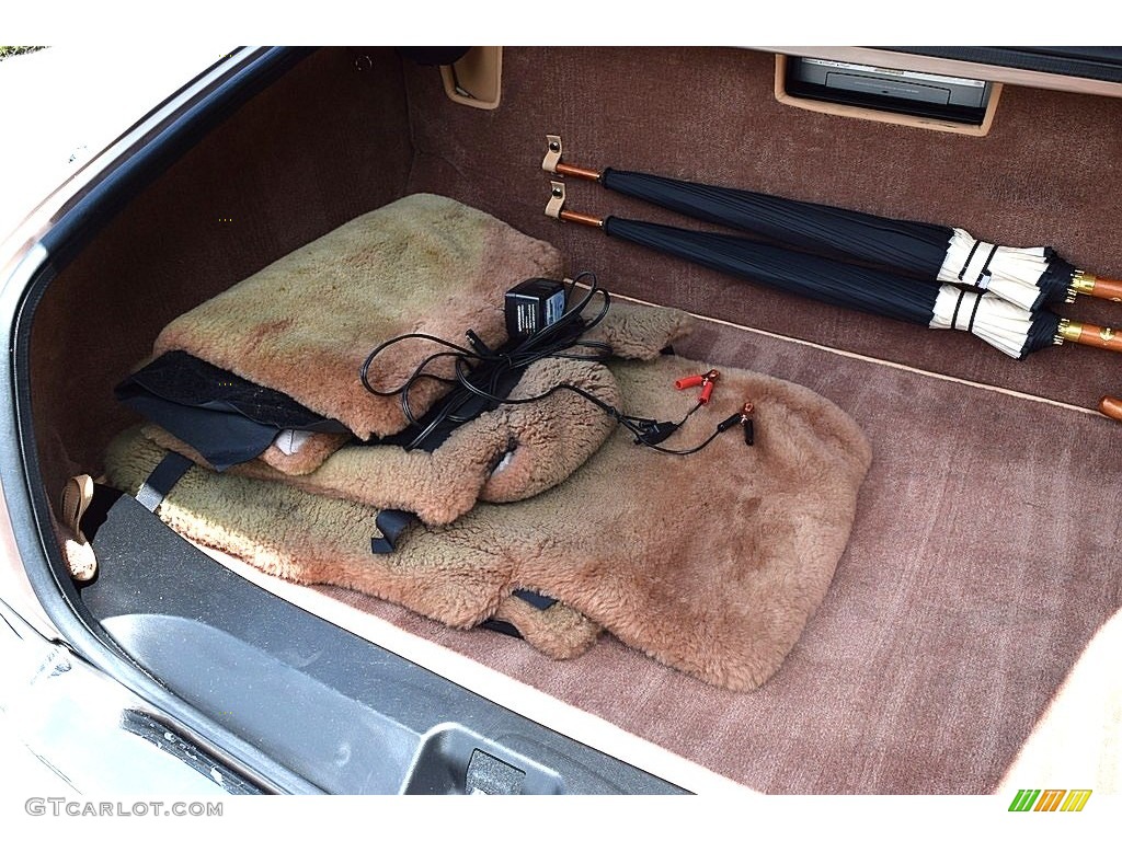 2002 Rolls-Royce Silver Seraph Standard Silver Seraph Model Trunk Photos