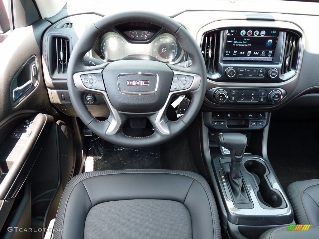 2017 GMC Canyon SLE Extended Cab 4x4 Dashboard Photos